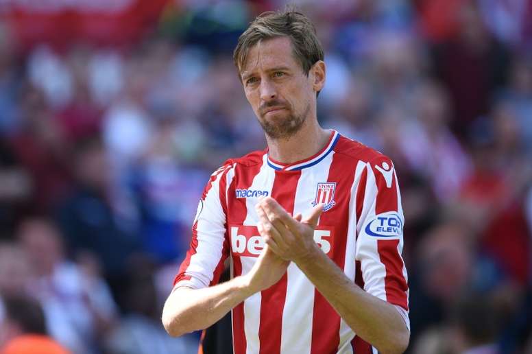 O Dia Em Que Peter Crouch Quase Brigou Com O Jogador Do Real Madrid Besoccer