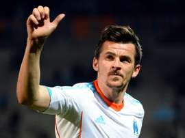 Joey Barton começa carreira de treinador. AFP
