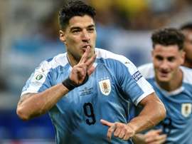 Suarez, Cavani score as Uruguay crush 10-man Ecuador in Copa America