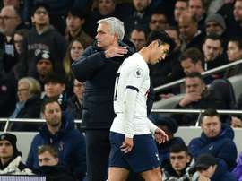 Mourinho descarta Son para o restante da temporada. AFP