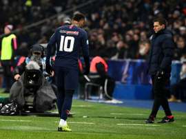 'Ney is worried': Neymar suffers fresh metatarsal injury in PSG win