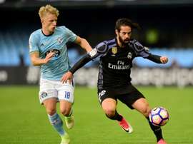 Isco et Daniel Wass lors du match de Liga entre Real Madrid et Celta. AFP