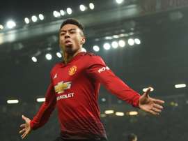 Lingard aprovechó el regalo 'gunner'. AFP