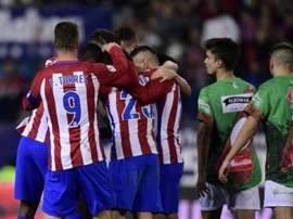 Les joueurs de l'Atletico Madrid se congratulent après un but contre Guijuelo (D3). AFP