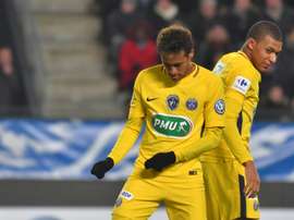 Rennes não deixou Neymar sem resposta. AFP