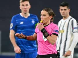 Stéphanie Frappart, une arbitre bien dans le match. afp