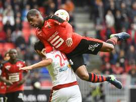 Ludovic Baal face au Bordelais Gaëtan Laborde lors du match Rennes-Girondins. AFP