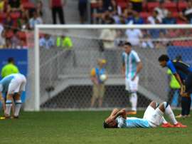 Les footballeurs argentins après leur match nul et leur élimination face au Honduras au premier tour du tournoi de football des JO de Rio, le 10 août 2016