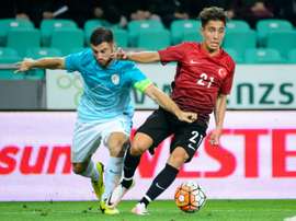 Emre Mor (N.21) avec la Turquie contre la Slovénie en match amical à Ljubljana, le 5 juin 2016. AFP