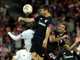 Aduriz tem feito muitos gols de cabeça no campeonato espanhol. AFP