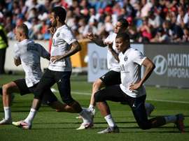 Amistoso que marca o retorno do PSG tem torcida nas arquibancadas. AFP