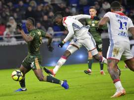 L'attaquant de Lyon Bertrand Traoré (c) buteur lors du match nul à domicile. AFP