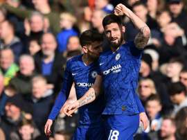 A Lazio quer levar Giroud e Pedro grátis. AFP