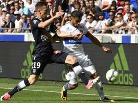 El Lyon tiró por tierra un 3-1, lastrado por jugar con 10 casi todo el partido. AFP