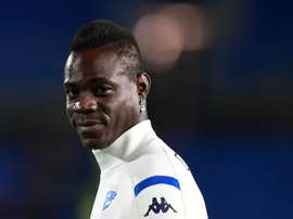 Balotelli, insultado pelo chefe da torcida organizada do Hellas Verona. AFP