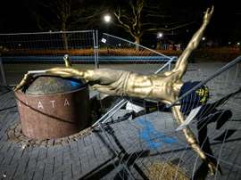 La statue de Zlatan Ibrahimovic pourrait être bientôt déplacée. AFP
