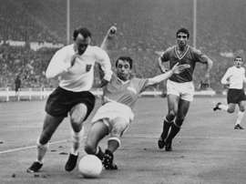 Une légende du foot anglais, Jimmy Greaves, hospitalisée. AFP