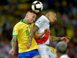 Everton e Guerrero se enfrentarão no Gre-Nal inédito da fase de grupos. AFP