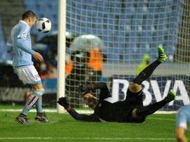 Lattaquant du Celta Vigo Iago Aspas inscrit un but face au Séville FC en Coupe du Roi, le 11 février 2016 à Vigo