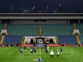 Les Bleus à l'entraînement sur la pelouse du Vasil Levski de Sofia. AFP