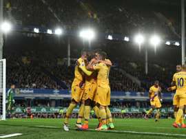 Cristian Bentenke félicité par ses coéquipiers après son but pour Crystal Palace face à Everton, le 30 septembre 2016 au Goodison Park