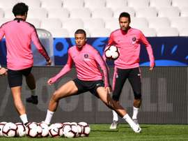 Mbappé s'oppose au départ de Neymar. AFP