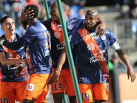 Les joueurs de Montpellier se congratulent après un but de Souleymane Camara face à Troyes, le 24 avril 2016 à La Mosson