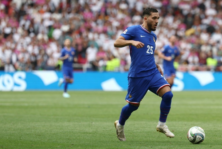 Il City chiude anche per Cherki: accordo con il Lione, sarà al Mondiale per Club
