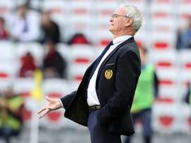 L'entraîneur du FC Nantes Claudio Ranieri suit le match contre Nice à l'Allianz Riviera. AFP