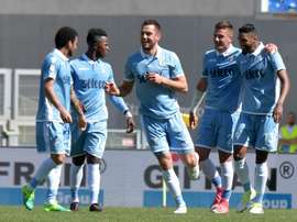Les joueurs de la Lazio se congratulent après un but contre la Sampdoria. AFP