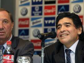 La mort de Maradona cachée à son ex-entraîneur Carlos Bilardo, malade. afp