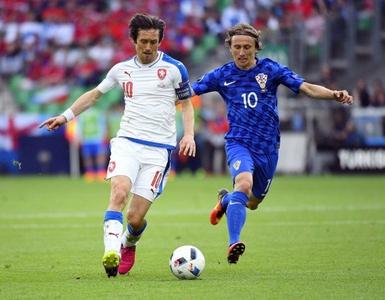 Rosicky, ingresado en la UCI por problemas de corazón