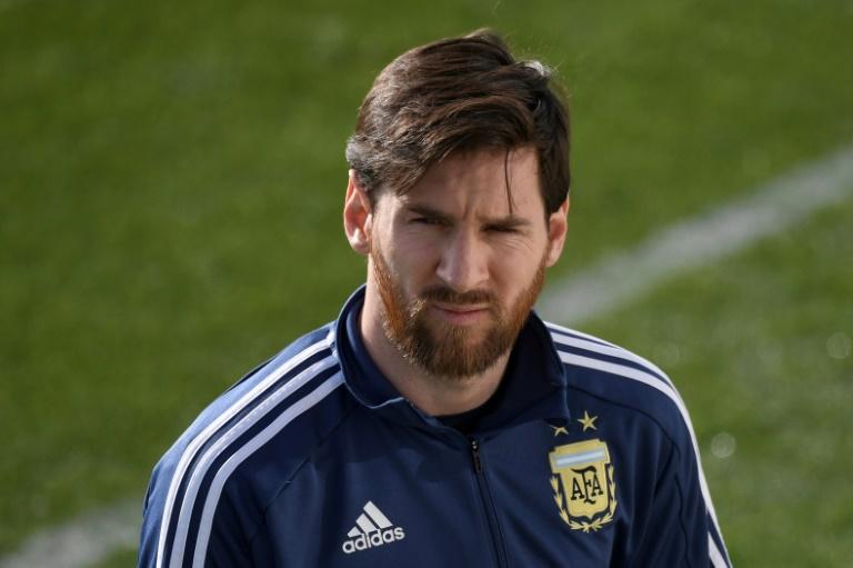 messi should have played. ronaldo would have done