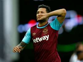Lattaquant Mauro Zarate avec West Ham United contre West Bromwich Albion à lUpton Park, le 29 novembre 2015