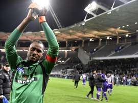Le gardien français dorigine comorienne de Toulouse, Ali Ahamada, après la fin du match en Coupe de la Ligue contre Marseille au Stadium de Toulouse, le 13 janvier 2016