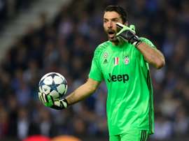 Goleiro continua a fazer história aos 39 anos de idade. AFP