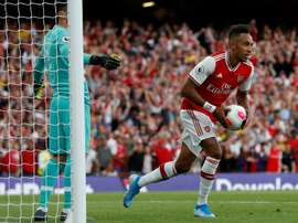 Aubameyang got both of Arsenal's goals. AFP/Archivo