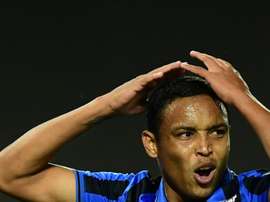 L'attaquant de l'Atalanta Luis Muriel blessé à la tête. afp