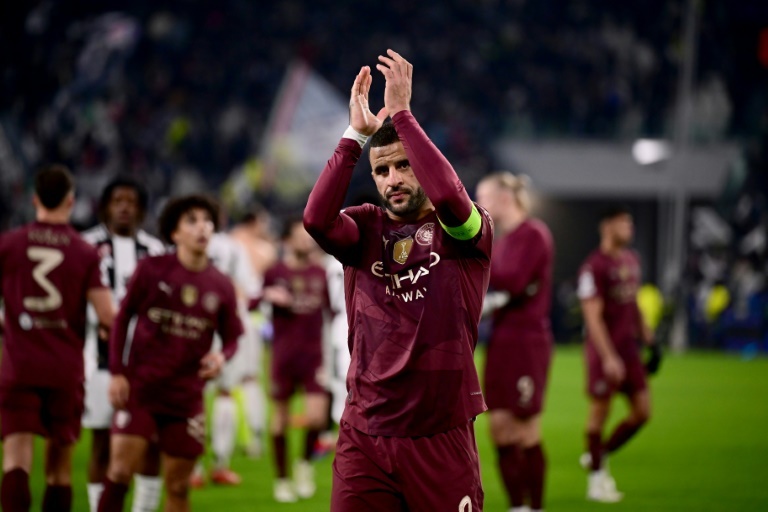 AC Milan decline to buy Walker as Man City plot his next move