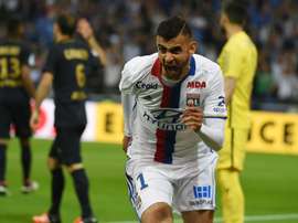 Rachid Ghezzal no ha convencido a la directiva del Lyon. AFP