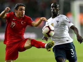 Deschamps confirmou a contratação de Mendy pelo Real. AFP