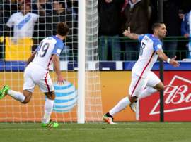 L'attaquant américain Clint Dempsey célèbre son but face au Guatemala à Columbus, États-Unis. AFP