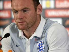 L'attaquant anglais Wayne Rooney en conférence de presse, le 4 octobre 2016 à Burton-on-Trent