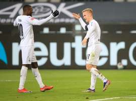 Thuram marque encore avec M'Gladbach, Schalke en enfer. afp