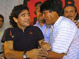 Maradona soutient Evo Morales. AFP