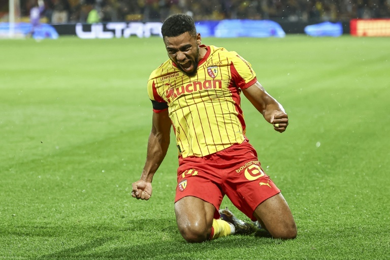 El Lens, una nube sobre Luis Enrique dos años después