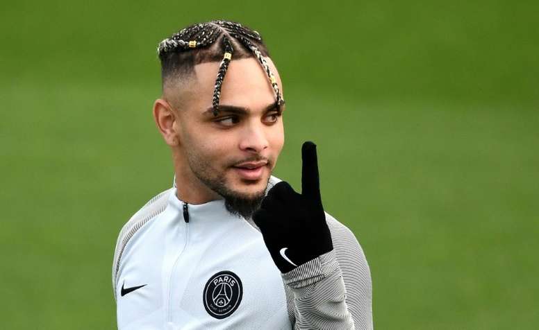 Kurzawa para paliar los problemas defensivos del Arsenal - BeSoccer