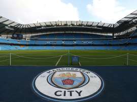 Manchester City proíbe consumo de álcool para ver o jogo. AFP