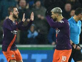 Agüero salva o City de um grande susto. AFP