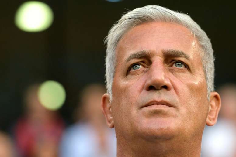 Le sélectionneur de l'équipe de Suisse Vladimir Petkovic suit le match amical face au Bélarus. AFP